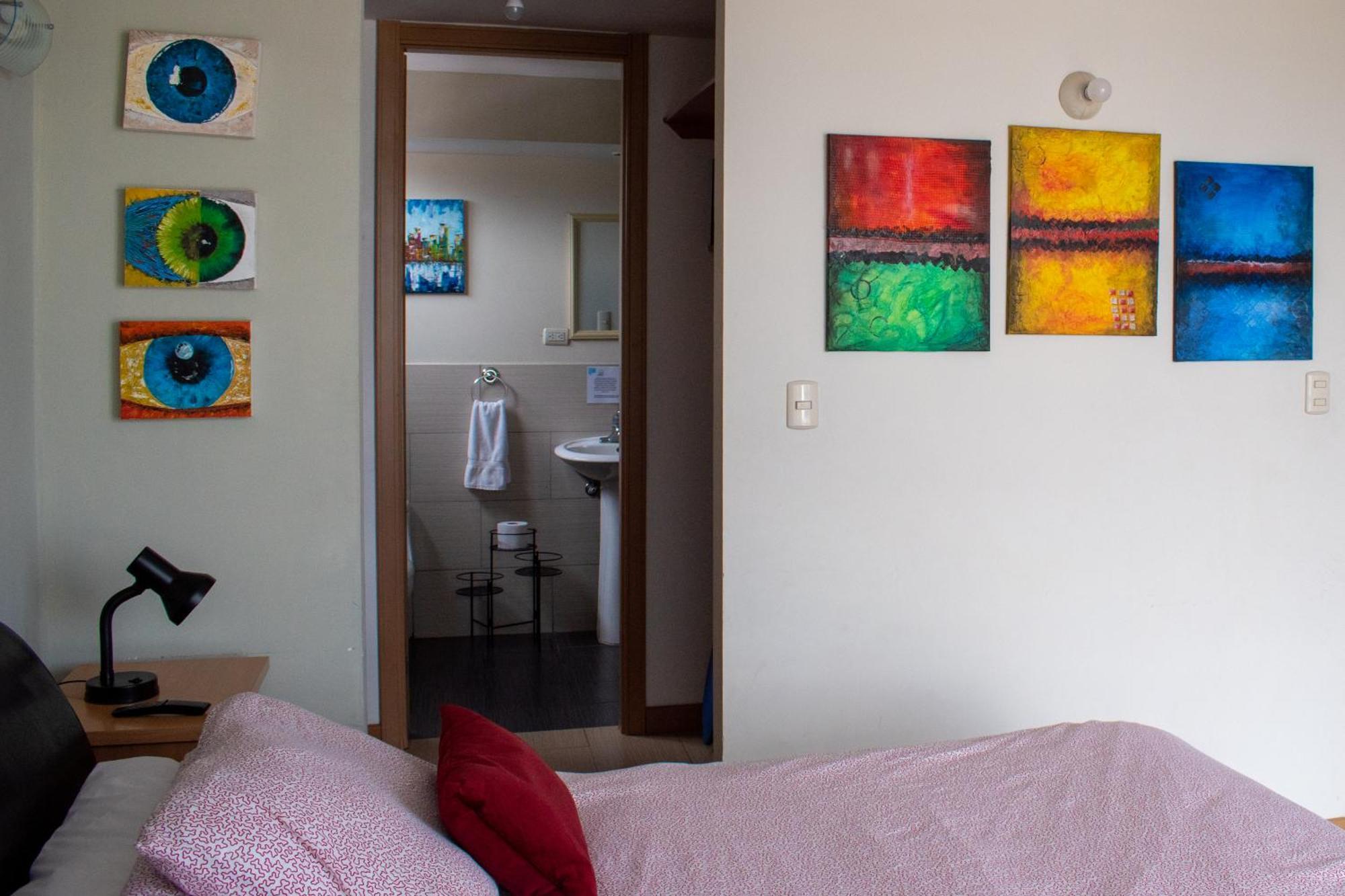 2 Rooms, 1 King Size bed, 64 Smart HDTV Guatemala-Stad Buitenkant foto